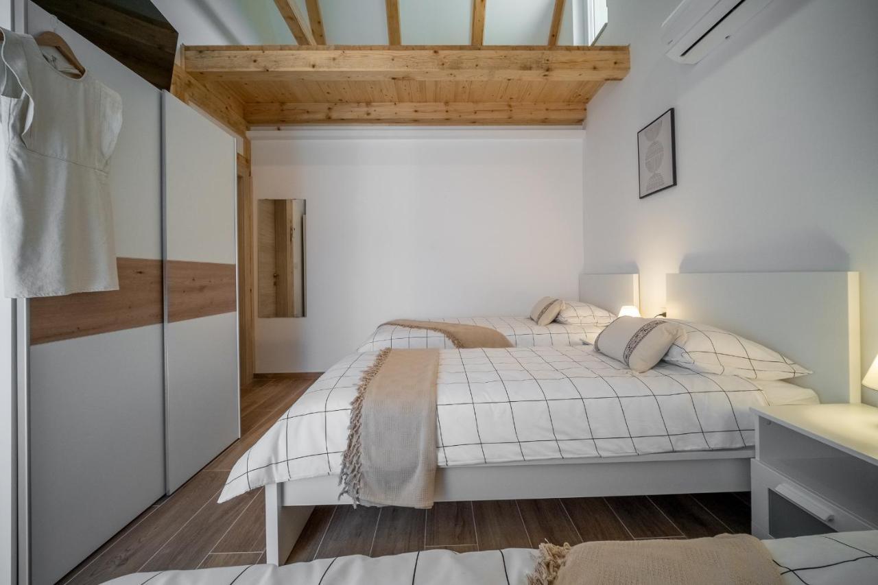 Nesa - Beautiful At Continental Croatia With Outdoor Swimming Pool, Sauna And 3 Bedrooms * Plaski