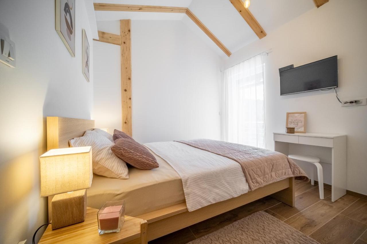 Nesa - Beautiful At Continental Croatia With Outdoor Swimming Pool, Sauna And 3 Bedrooms *