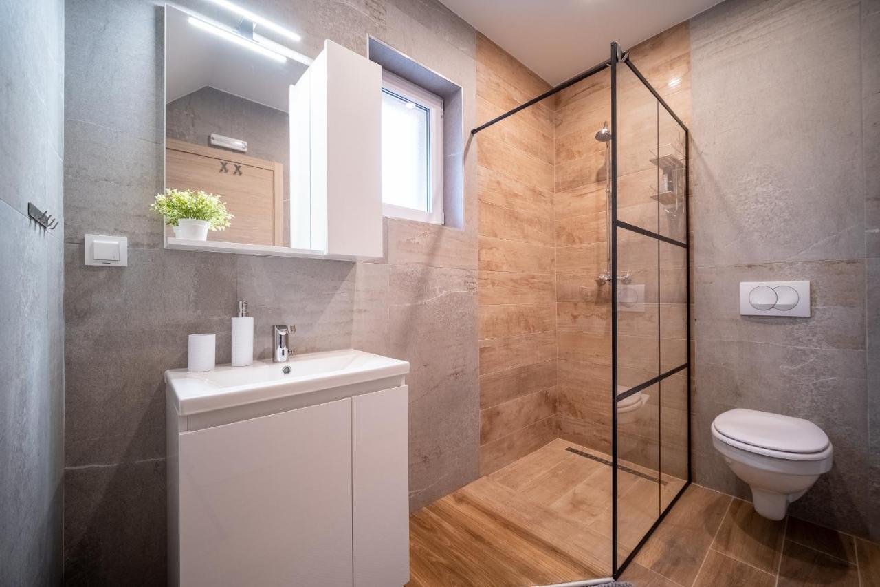 Nesa - Beautiful At Continental Croatia With Outdoor Swimming Pool, Sauna And 3 Bedrooms * Plaski