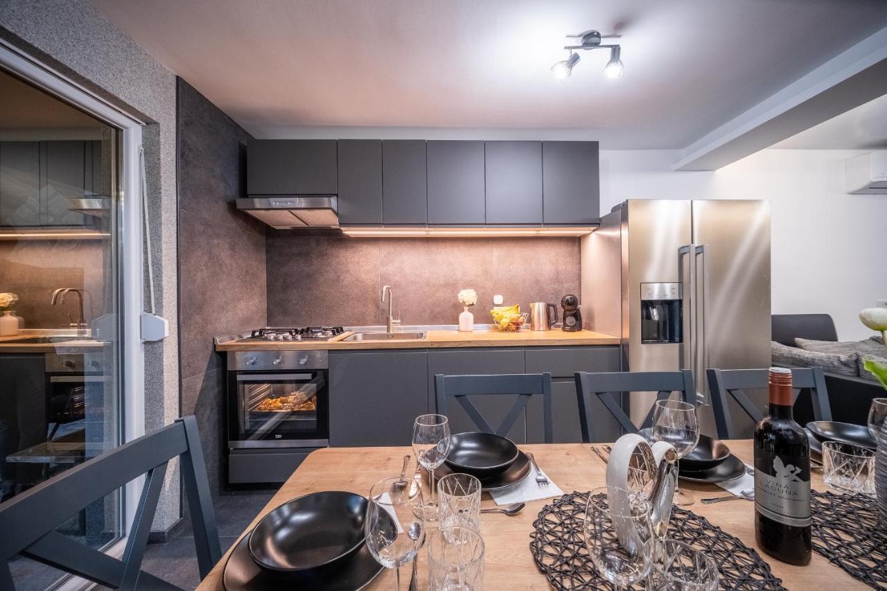 Nesa - Beautiful At Continental Croatia With Outdoor Swimming Pool, Sauna And 3 Bedrooms Villa *